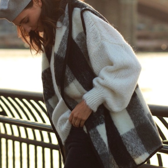 Buffalo Check Vest - Picture 5 of 10